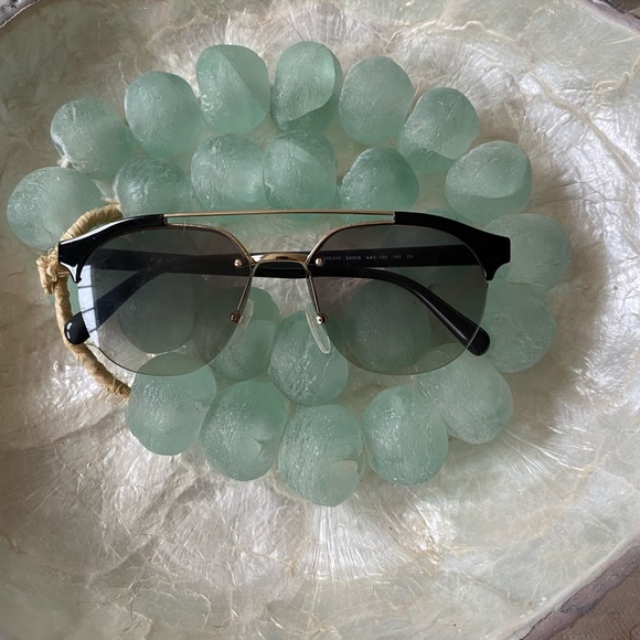 Prada Pilot Sunglasses SPR51V black frames & lenses Prada | Accessories | Prada Pilot Sunglasses Spr5v Black  main image 4